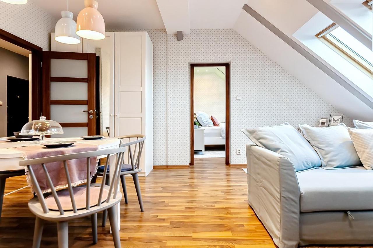 Attic Apartment On Waterfront / View / Netflix Прага Экстерьер фото